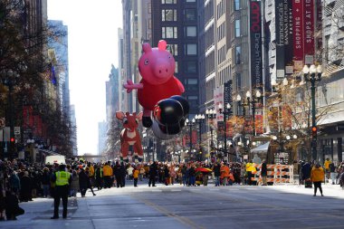 New York, New York - 10 Şubat, 2017: Covid sırasında insan ve insanların geçit töreni - 19
