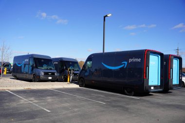 Amazon şirketi ile Amazon kamyonu