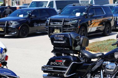 Sokaktaki polis memurları