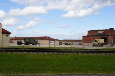 Douglas Kampı, Wisconsin ABD - 9 Ağustos 2024 Volk Field Ulusal Muhafız Üssü Askeri Kışlası.