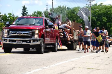 Toronto, Kanada, 2 0, 19, 0, 6, 2, 2, 2, 2, 1: Toronto geçidi, Toronto ve şehrin geçit töreni