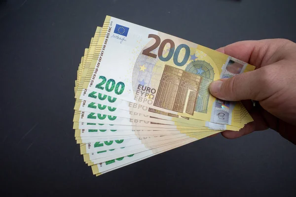 Lotto Duecento Banconote Euro Detenuto Una Mano — Foto Stock