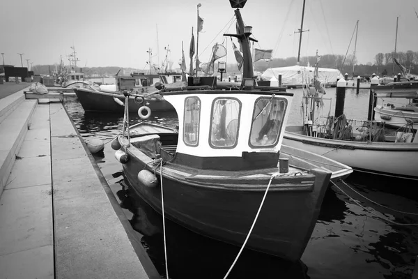 Viejo Barco Pesca Que Yace Puerto Luebeck Travemuende — Foto de Stock