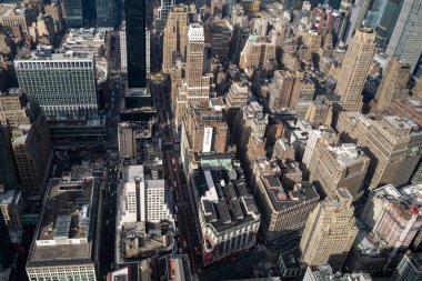 New York 'un ikonik gökdelenleri Empire State Binası' ndan görünüyor.