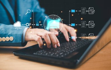 Veri kişisel güvenlik teknolojisi kavramı. Bulut bilgisayar ağı güvenliği, ofis geçmişi. Belge Yönetim Sistemi (DMS). Veri aktarım yedeği, Dosya Paylaşımı. Web çevrimiçi belge yedekleme kavramı 