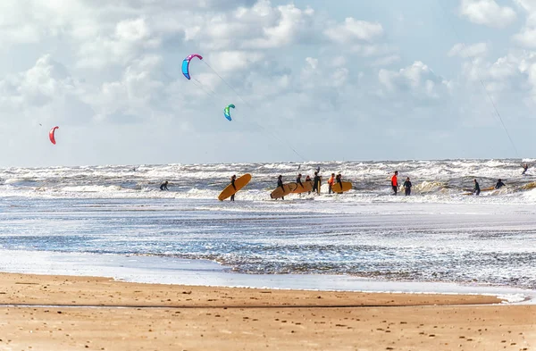 Surfování Zandvoort Nizozemsko — Stock fotografie