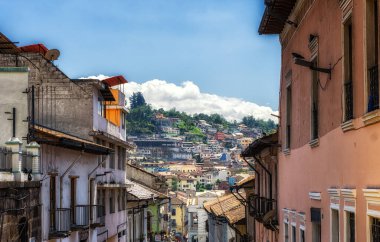 Quito 'nun Tarihi Bölgesi' nde Sokak
