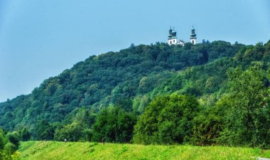 Krakow, Polonya. Cameldolite Kardeşler Manastırı ve kilise Bielany, Krakow 'daki tepede, Tyniec yakınlarında..