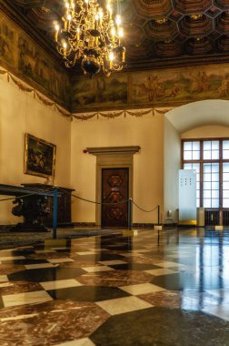 Krakow, Malopolska, Polonya - 16 Ağustos 2022: Wawel Şatosu Kraliyet Odaları, Krakow