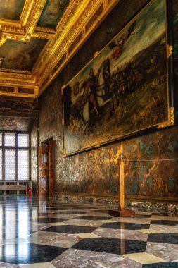 Krakow, Malopolska, Polonya - 16 Ağustos 2022: Wawel Şatosu Kraliyet Odaları, Krakow