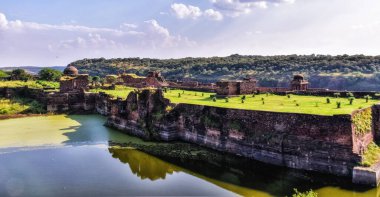 Ranthambhore Ulusal Parkı, Rajasthan, Hindistan 'daki Ranthambhore Kalesi' nin hava görüntüsü