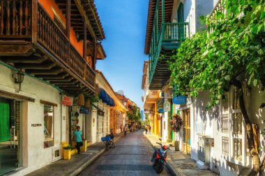 kolonyal binalar ve balkon tarihi merkezi Cartagena, Kolombiya