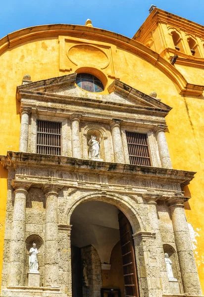 Sarı Santo Domingo Kilise Tarihi Koloni Merkezi Cartagena Kolombiya Görünümünü — Stok fotoğraf