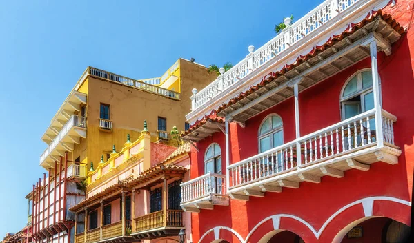 Coloridos Edificios Coloniales Españoles Con Balcones Madera Plaza Los Coches — Foto de Stock
