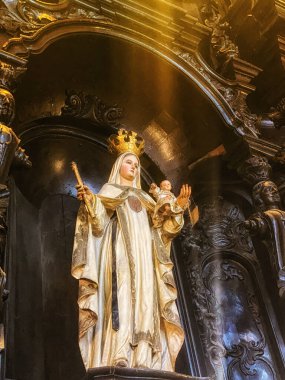 Lima, Peru - 16 Nisan 2023: Bazilika ve Merhamet Bakiresi Manastırı, Altar