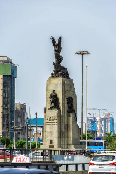 Статуя Морського Героя Мігеля Грау Семінаріо Перуанський Символ Тисячоліття Мірафлорес — стокове фото