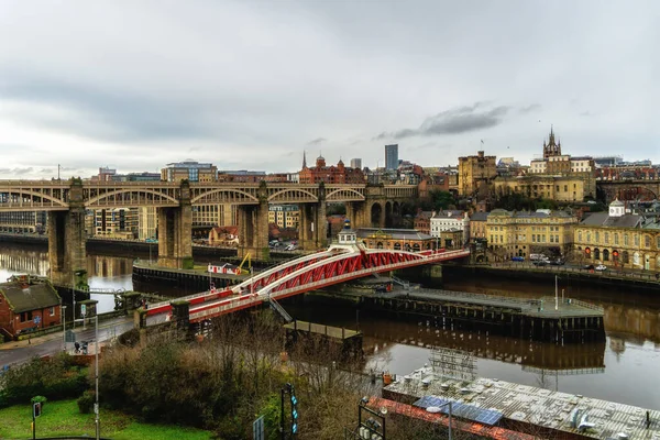 Ponte Oscillante Ponte Alto Livello Che Collega Newcastle Con Gateshead — Foto Stock
