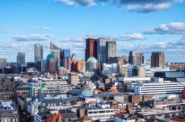 Kentsel gökdelenli Lahey Şehri Skyline, Hollanda