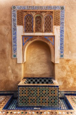 Bahia Sarayı 'nda çok güzel bir bahçe süsü. Marakeş, Fas