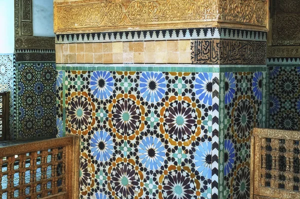 Interiér Krásně Zdobené Saadien Hroby Les Tombeaux Saadiens Marrákeši Maroko — Stock fotografie
