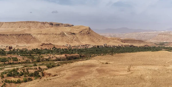 摩洛哥 靠近Ait Benhaddou的山谷 原为撒哈拉与马拉喀什之间的大篷车路线 — 图库照片