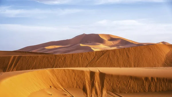 Erg Chebbi Dunes Sable Dans Désert Sahara Près Merzouga Maroc Photo De Stock