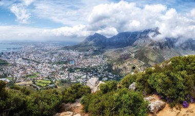 Lions Head, Güney Afrika 'dan Cape Town' a hava görüntüsü.