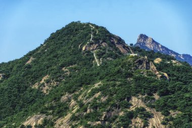Kore, Seul 'deki Inwangsan Dağı manzarası.