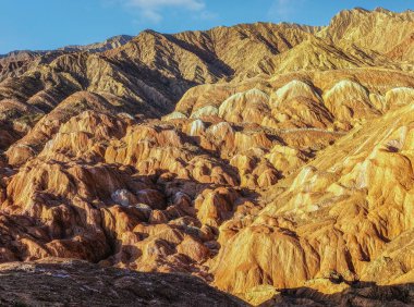 Çin 'deki renkli gökkuşağı dağlarının manzara fotoğrafları, Zhangye National Geopark, Danxia