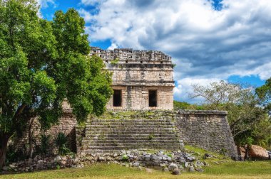 Rahibe manastırı (Edificio de las Monjas) Antik Maya şehri Chichen Itza, Meksika denilen bina
