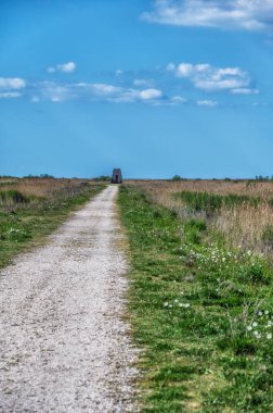 Hollanda 'daki Markerwadden Kuşlar ve Rekreasyon için yeni yapılmış bir doğa rezervi. Kuşlar için bir sürü göl ve dere ve Kuşlar için gözlem kuleleri var..