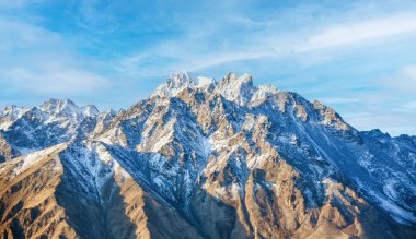 Sinkiang, Xinjiang, Çin 'in Karakoram Dağları manzarası.