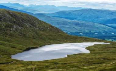 Lochan Meall, Ben Nevis 'ten bir t-suidhe çekimi, İskoçya, İngiltere