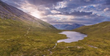 Lochan Meall, Ben Nevis 'ten bir t-suidhe çekimi, İskoçya, İngiltere