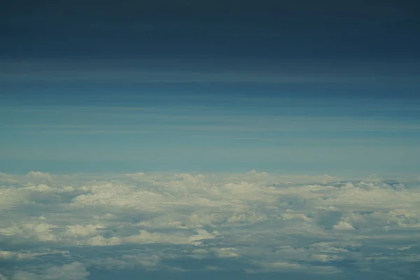 Όμορφα Σύννεφα Στον Ουρανό Θέα Από Αεροπλάνο — Φωτογραφία Αρχείου