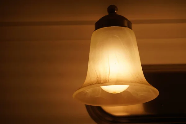 Domácí Elektřina Osvětlená Světelná Lampa Stropě — Stock fotografie