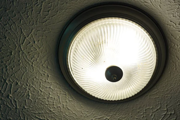Osvětlená Světelná Lampa Stropě — Stock fotografie