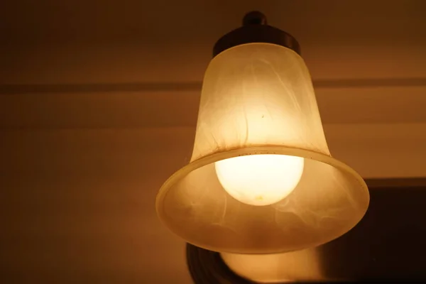 Home Elektriciteit Verlicht Licht Licht Lamp Aan Het Plafond — Stockfoto