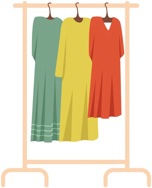 女人的衣服站在更衣室里 选择服装 服装为服装的概念 家居或精品室内装束 试衣间或陈列室衣架上的彩裙 — 图库矢量图片
