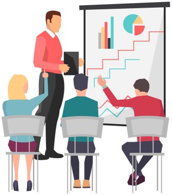 İşadamı öğretmen konferans salonunda çalışanlara ders veriyor ya da sunum yapıyor. Erkek patron iş arkadaşlarının diyagramını gösteriyor ve anlatıyor. Adam sunum tahtasında iş planını gösteriyor