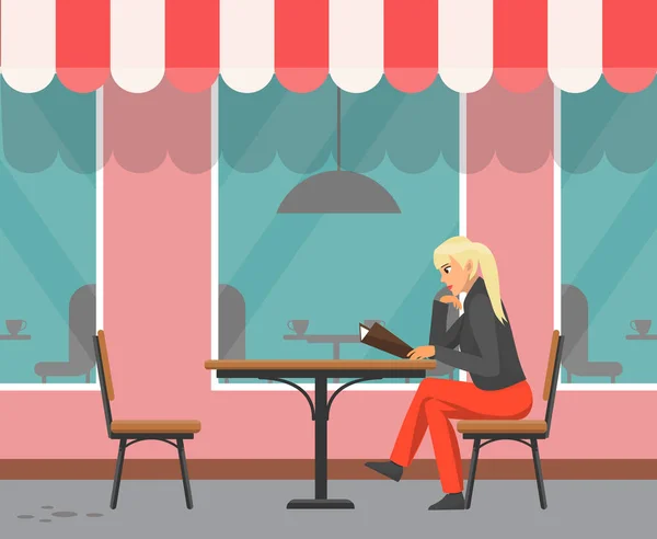 Sarışın Kadın Oturuyor Menüyü Okuyor Kadın Manzaralı Kafe Ahşap Masa — Stok Vektör