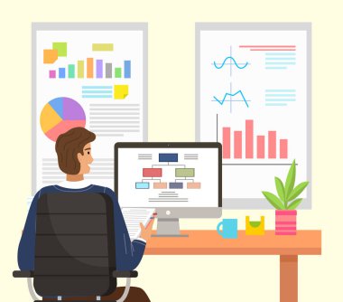 İnternette ders izleyen genç bir üniversite öğrencisi masada bilgisayarın önünde oturuyor. Tablolardan ders alan kişi, evdeki düz illüstrasyonda uzaktan eğitim alır.