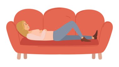 Kanepede yatan kadın. Mutlu gülümseyen kız rahatlıyor. Kanepede rahatla ve hayal kur. Anne dinleniyor. Ev tatili. Kadın karakter divanda uzanıyor ve gülümsüyor, hayaller kuruyor, beyaz üzerine izole edilmiş mutlu bir rüya görüyor