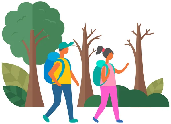 Підлітки Ходять Міському Парку Люди Рюкзаками Збираються Гуляти Спілкуються Один — стоковий вектор