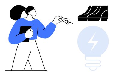 Elinde tablet tutan bir kadın istiflenmiş nesnelerin yüzen ikonlarına ve bir ampule işaret ediyor. Teknoloji, yenilik, sunumlar, yaratıcılık, eğitim, beyin fırtınası, fütüristik