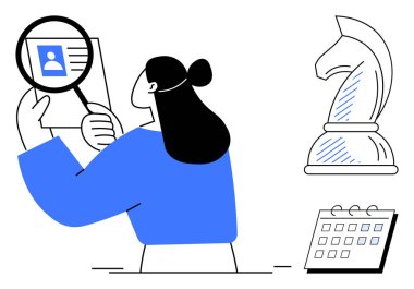 Kadın kişisel detayları büyüteçle analiz ediyor, satranç şövalyesi stratejiyi sembolize ediyor, planlama takvimi. İşe alım, strateji, planlama, analiz, karar verme, değerlendirme İK