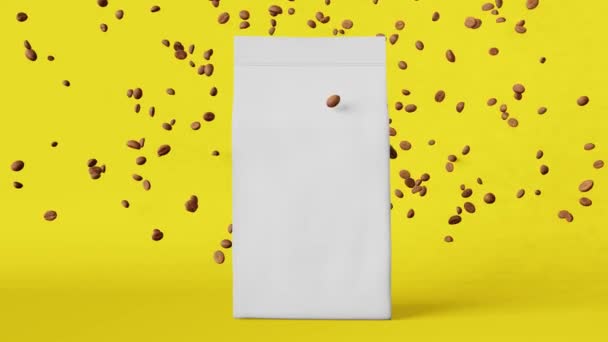 白色软垫袋落下咖啡豆3D动画动作黄色设计4K 商品包装标识产品 空白箔产品包装悬浮模板 咖啡店销售折扣示范 — 图库视频影像