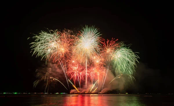 Internationales Feuerwerksfestival Pattaya Thailand Ein Wunderschönes Feuerwerk Erhellt Den Himmel — Stockfoto
