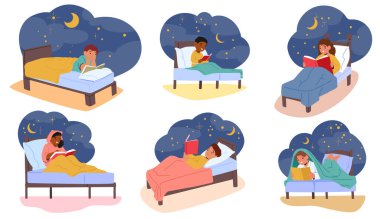 Yatakta Kitap okuyan çocuk karakterler seti. Büyüleyici hikayelere dalmış çocuklar, uykudan önce rahat bir rüya cenneti yaratma hayalleri onları sahipleniyor. Çizgi film İnsanları Vektör İllüstrasyonu