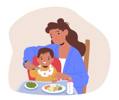 Anne küçük oğlunun taze organik yulaf, meyve ve sebze yemesine yardım ediyor. Kaşık vektör illüstrasyonundan sağlıklı beslenme. Mutlu Ebeveynlik Çocukları Büyüme ve Geliştirme çizgi filmi sahneleri